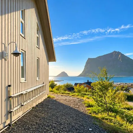 Ferienhaus Haukland Panorama - With Sauna Offersoya